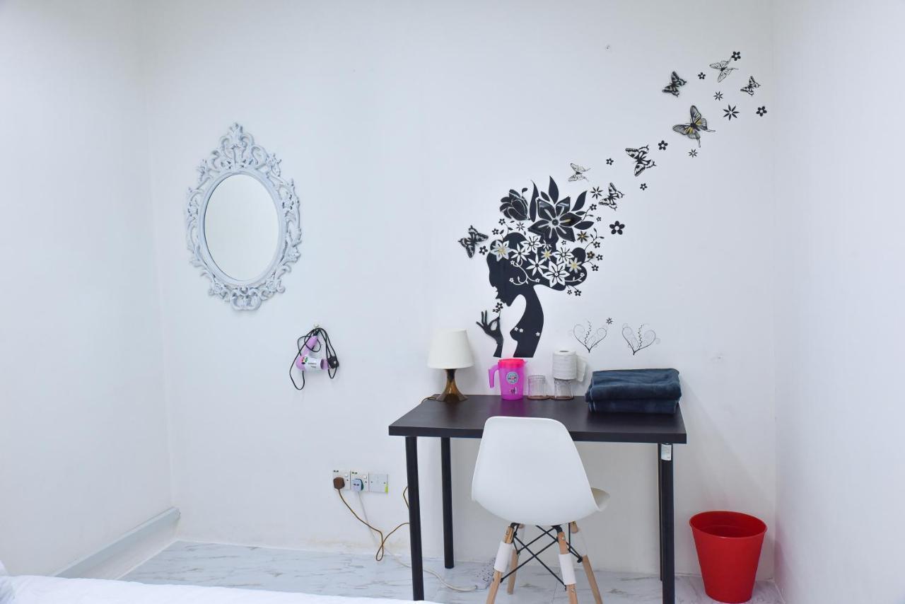G Traveler Accommodation Kota Damansara Esterno foto